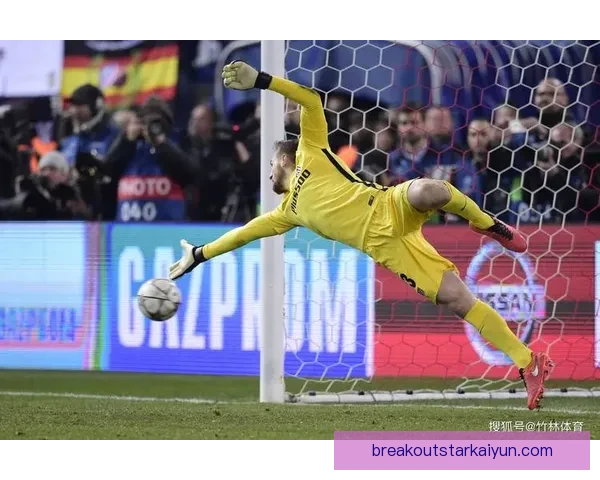 埃德森在新赛季展现技术全面性，状态逐渐回暖备受关注